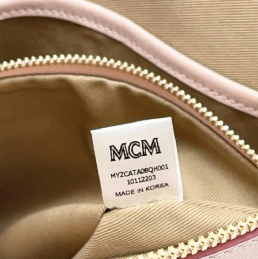 🌸 MCM Portuna Flat Visetos Coated Canvas in Powder Pink Pouch Crossbody Bag NEW - Picture 9 of 16